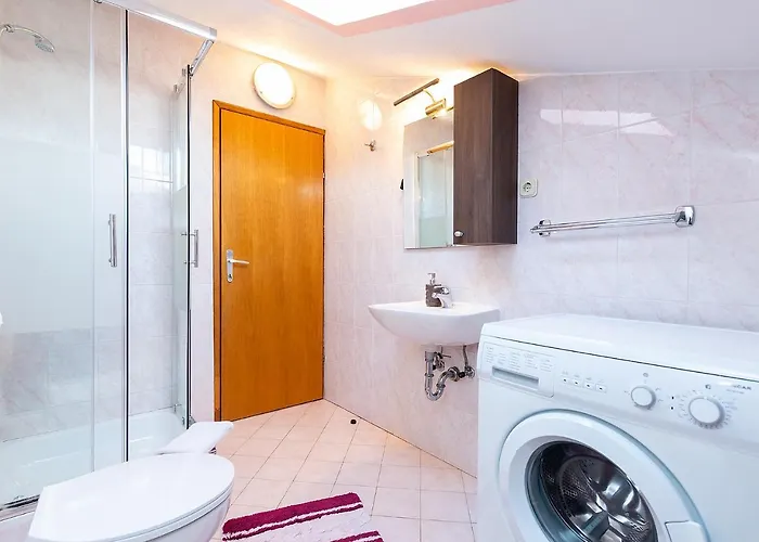 Alice Oasis - * Poreč