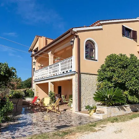 Apartments Alice Green Oasis - Пореч