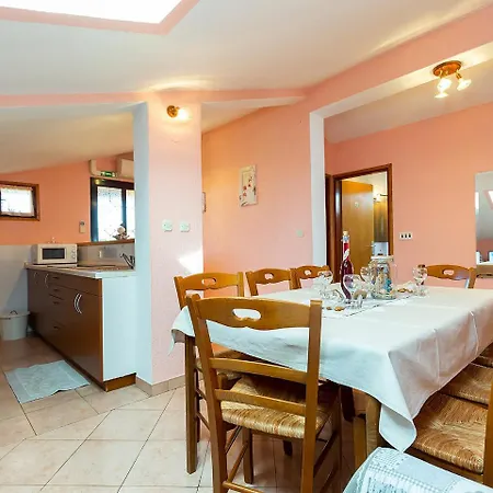 Alice Oasis - * Poreč